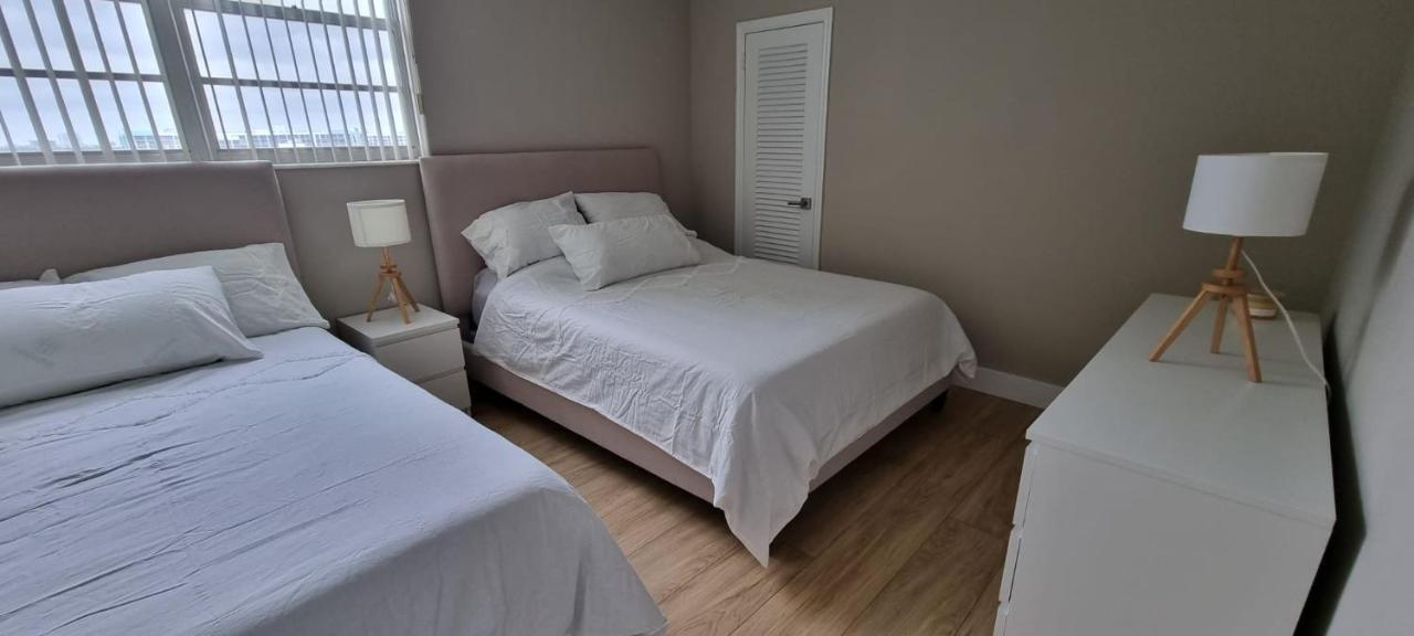 New Luxury Apartment 2Br 2Ba Direct Beach Access Hollywood Eksteriør bilde